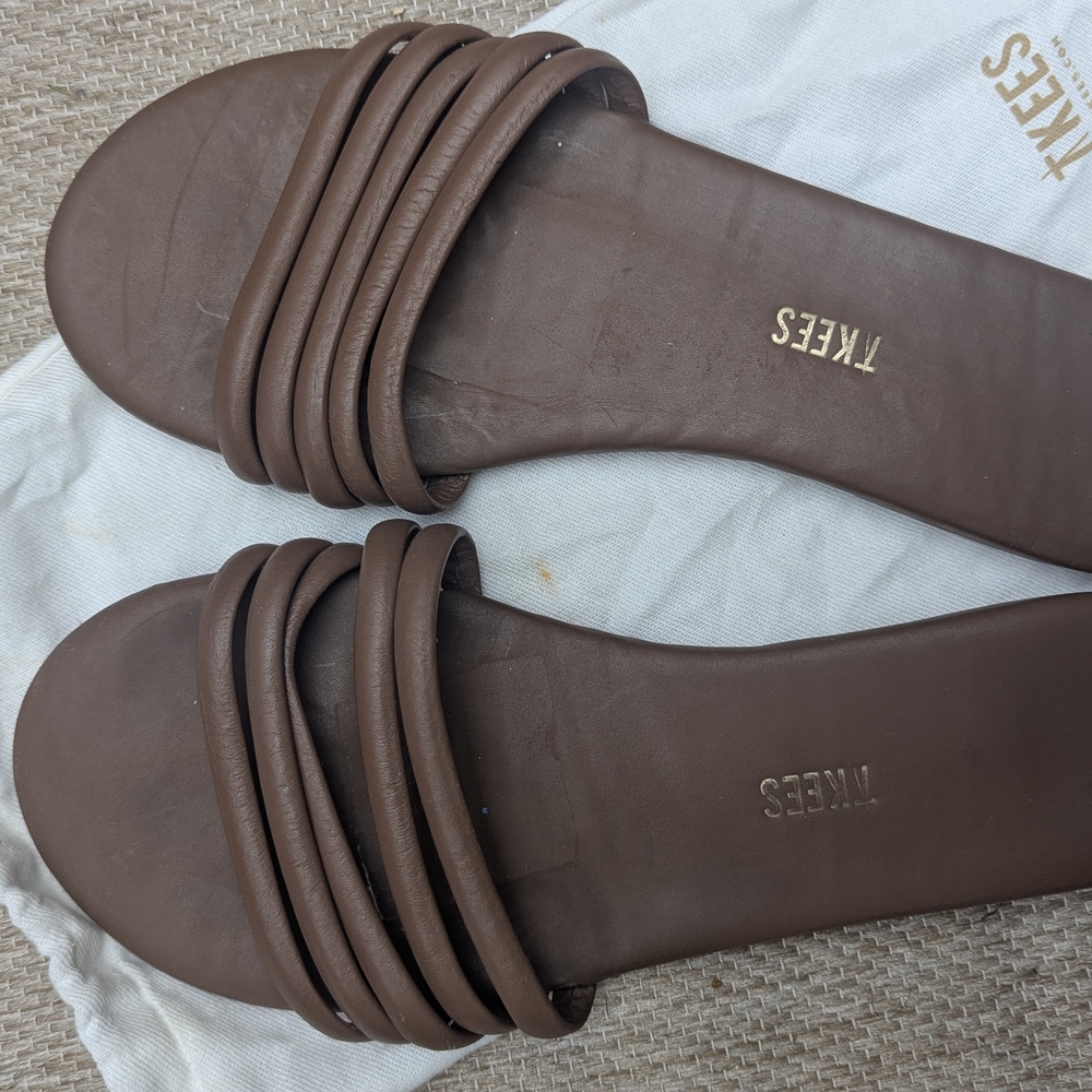 TKEES Brown Minimalist Sandals for Casual Wear - Picture 2 of 5
